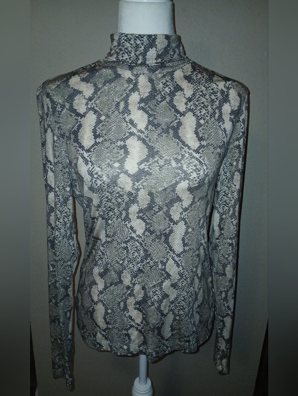 H&M Gray and White Snake-Print Turtleneck Sweater